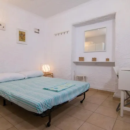 Summer House By The Sea * Chorefton