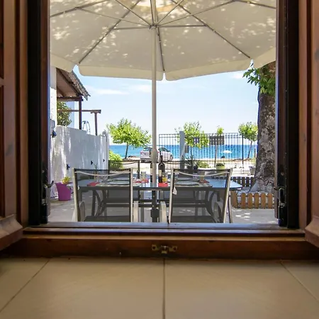 Summer House By The Sea Chorefton